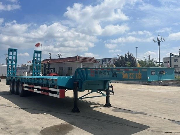 3 Axle Low Bed Semi Trialer With Ladder factory